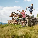 Sonnau Vacation Near Wildkogelarena * Bramberg am Wildkogel