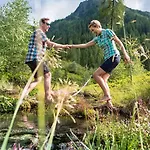 Sonnau Vacation Near Wildkogelarena Apartment *