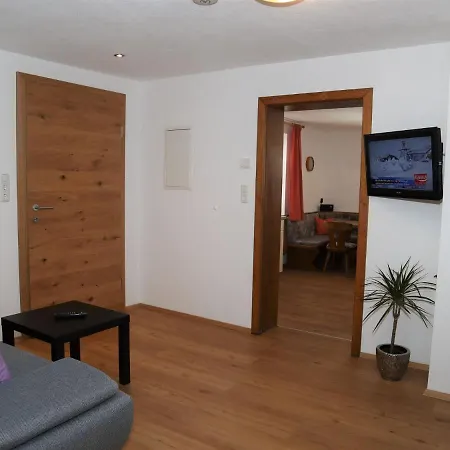 Flat Sonnau, * Bramberg am Wildkogel